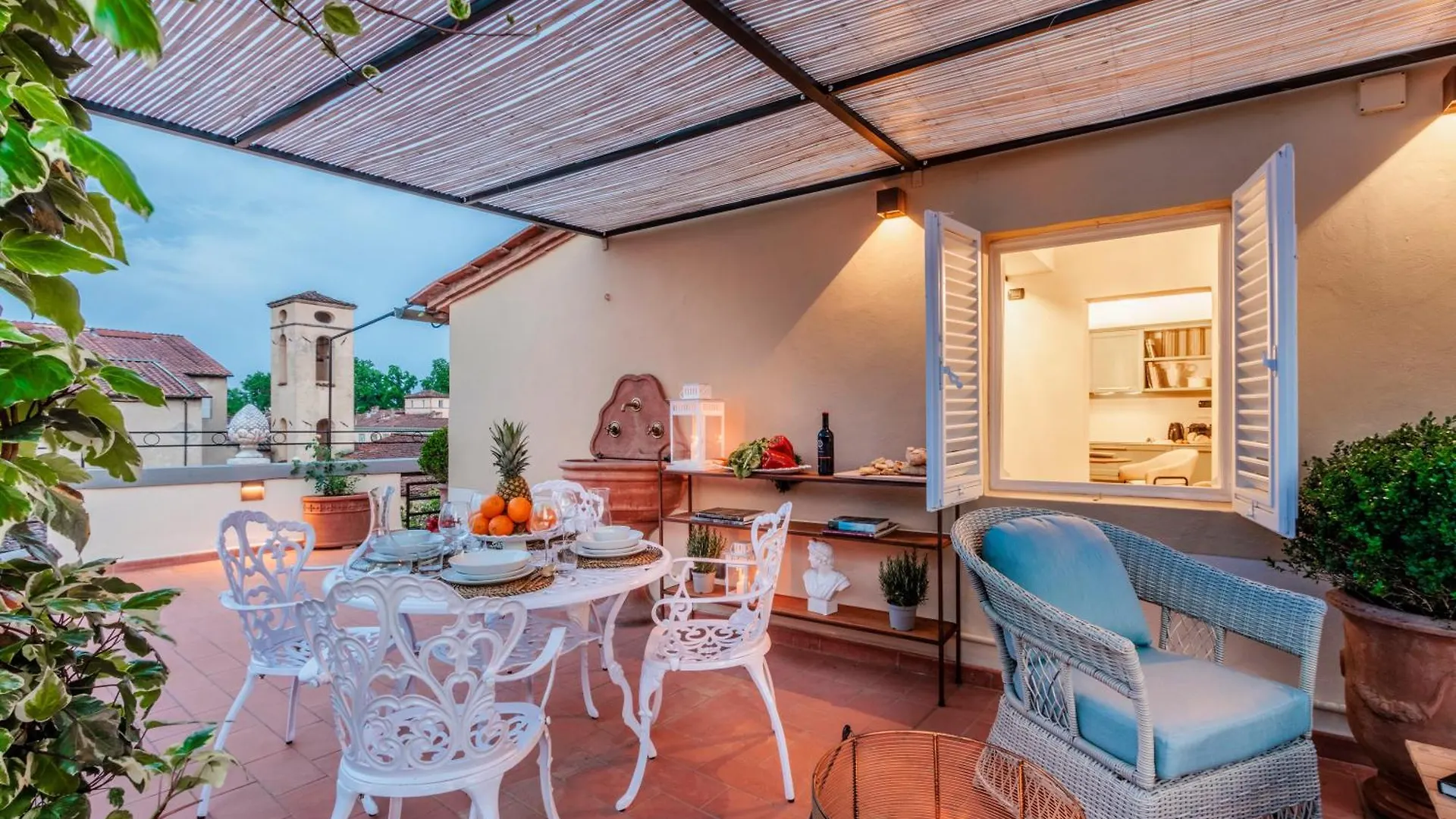 Vakantiehuis Attico Con Grande Terrazza Sulla Citta